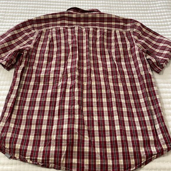 Men's Carhartt Red/Cream Plaid Short Sleeve Button Down Shirt Size XL - Picture 2 of 5